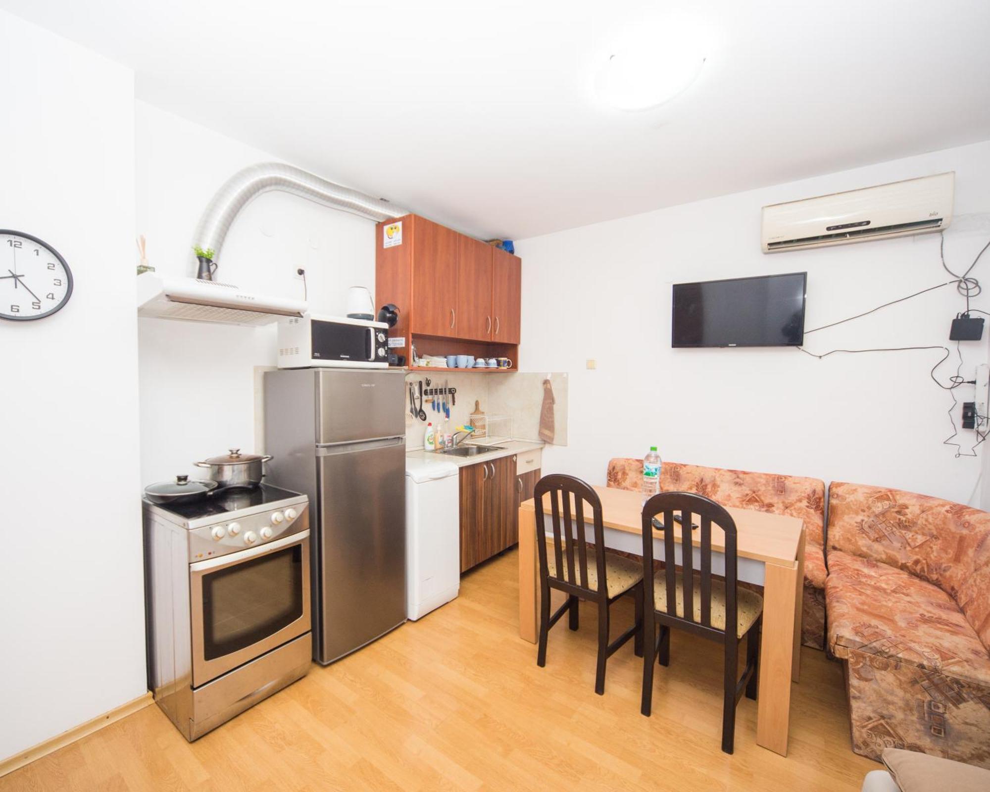 Super Center - Apartment On "Kiril & Metodi" Square Burgas Exterior photo